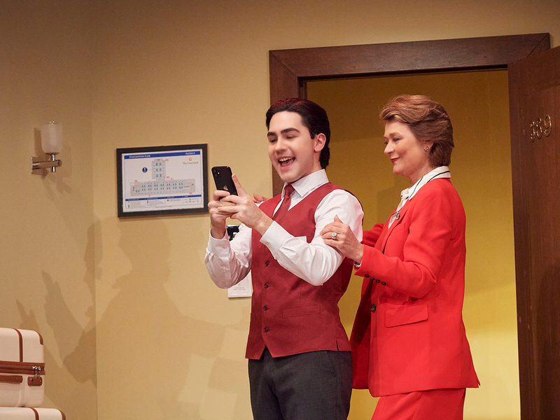 Ammerica's Sexiest Couple presented by Vienna's English Theatre