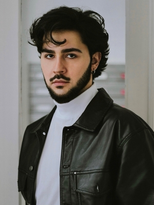 Ahmed Al-Taai in Vienna's English Theatre's production of America's Sexiest Couple