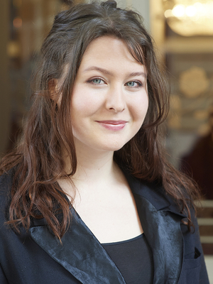 Aimee Straub in Vienna's English Theatre's Production of Nell Gwynn